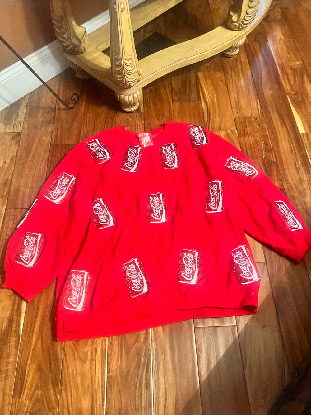 Women’s queen of sparkles sequin Coca Cola sweatshirt. Size xl